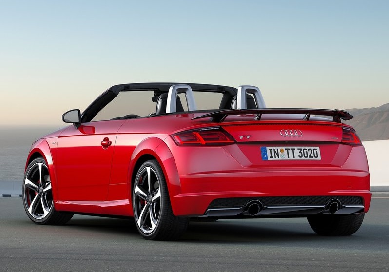 2017_audi_tt_roadster_s-line_competition_pic-2