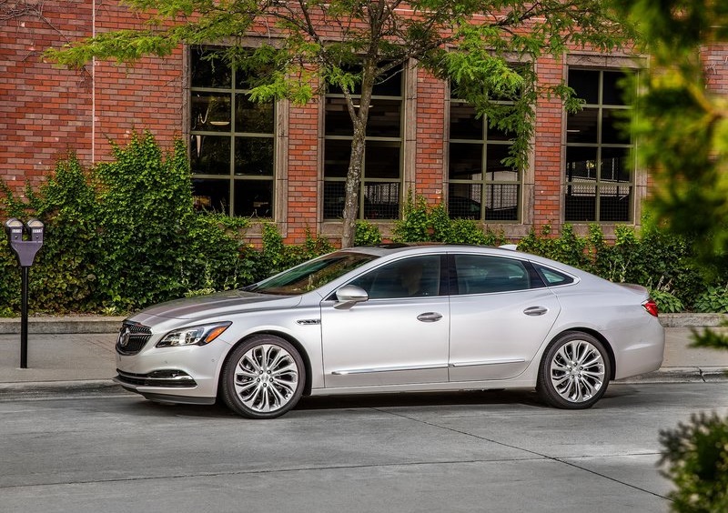 BUICK LACROSSE