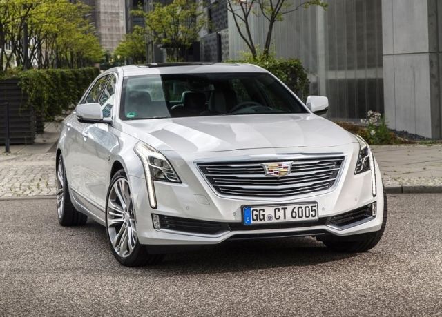 2017_CADILLAC_CT6_pic-2