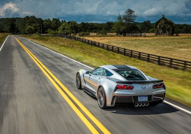 2017_corvette_grand_sport_pic-5