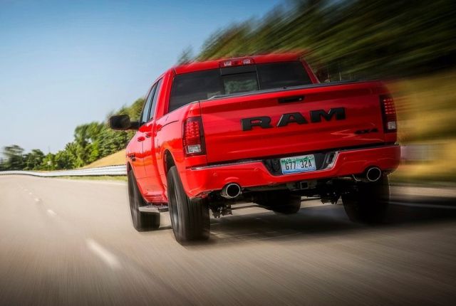 2017_DODGE_RAM_1500_Night_Package_pic-5