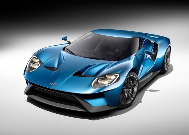 2017_FORD_GT_pic-1