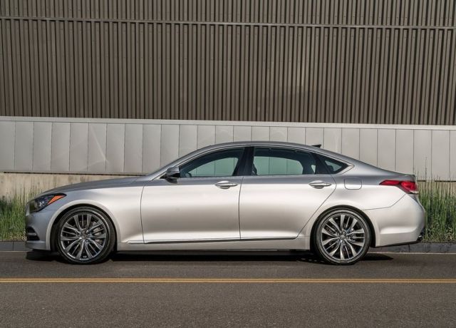 2017 GENESIS G80