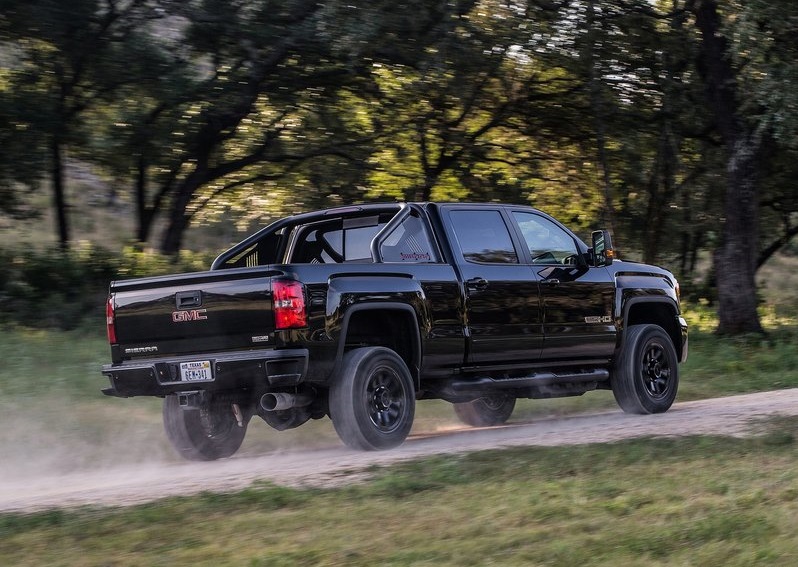 2017_gmc_sierra_2500_hd_all_terrain_x_pic-2