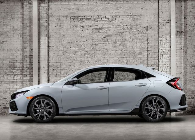 2017_HONDA_CIVIC_HB_pic-3