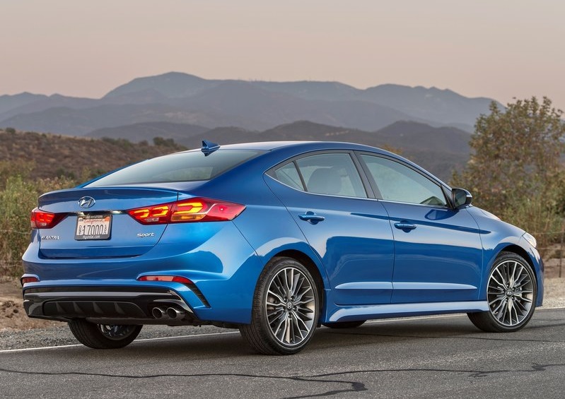 2017_hyundai_elantra_sport_pic-2