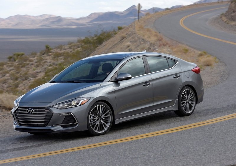 2017_hyundai_elantra_sport_pic-4