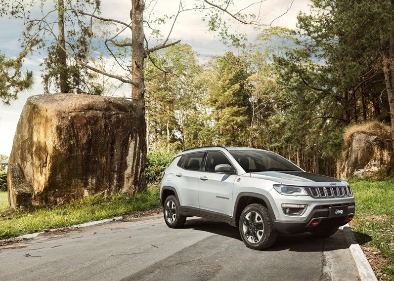 2017_jeep_compass_pic-10