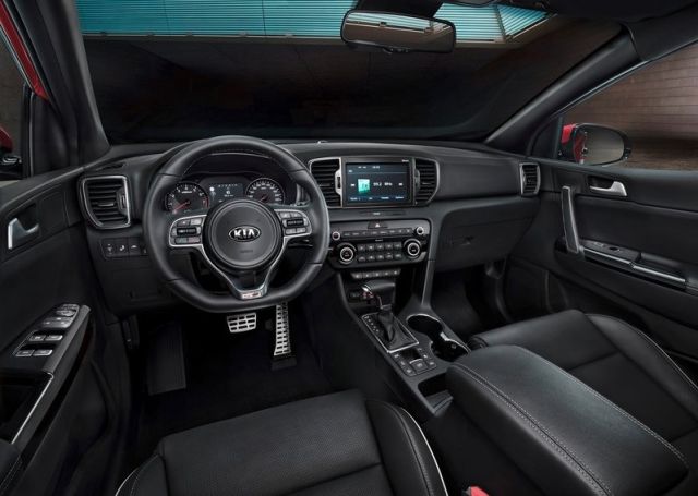 KIA SPORTAGE-interior