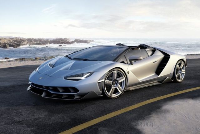 2017_LAMBORGHINI_CENTANARIO_pic-2