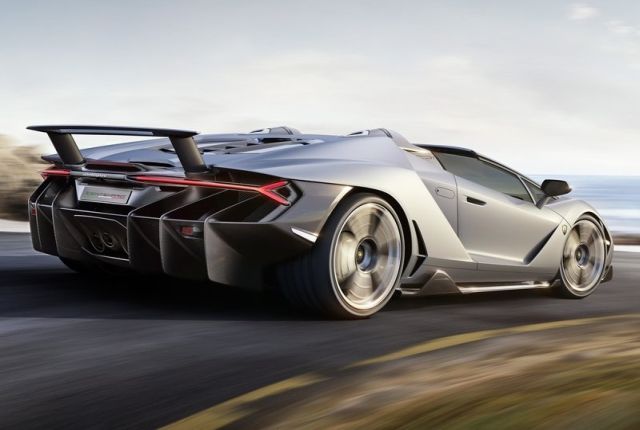 2017_LAMBORGHINI_CENTANARIO_pic-3