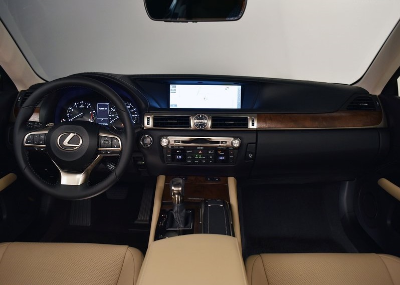 2017 LEXUS GS