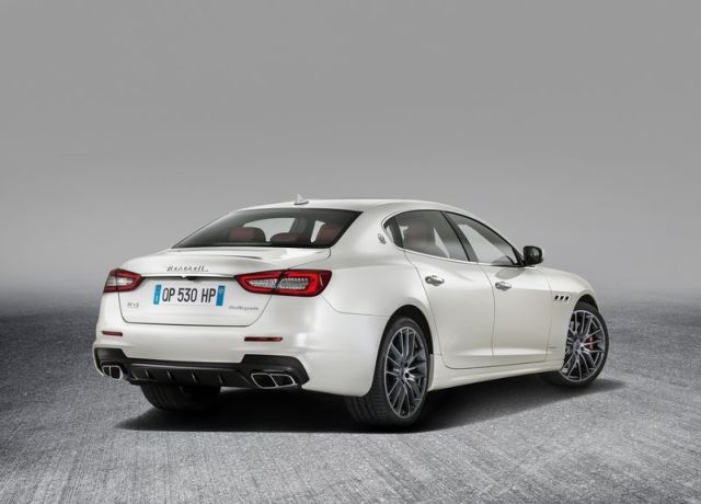 2017_MASERATI_QUATTROPORTE_pic-4