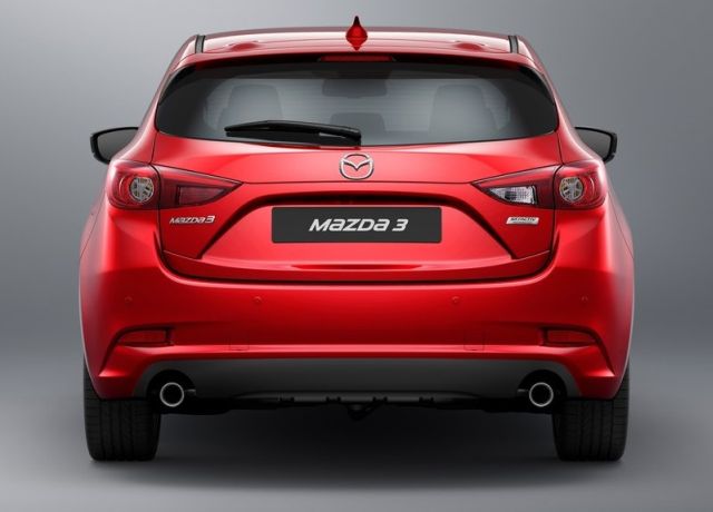 2017_MAZDA_3_pic-5