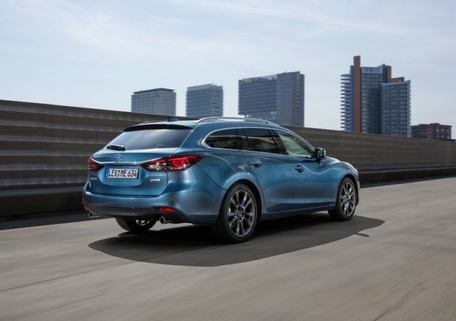 2017_mazda_6_wagon_pic-4