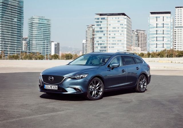 2017_mazda_6_wagon_pic-5