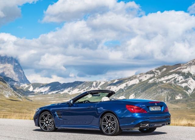 2017_MERCEDES_SL_pic-7