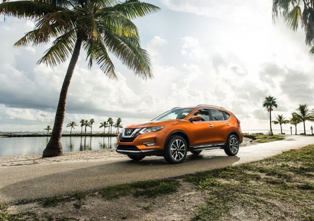 2017_nissan_rogue_pic-5