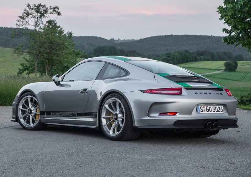 2017_porsche_911_r_pic-13