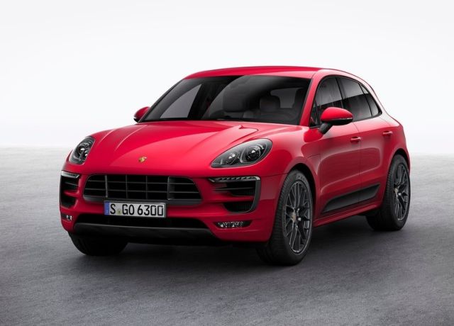 2017_PORSCHE_MACAN_GTS_pic-4