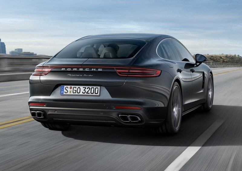 2017_porsche_panamera_pic-10