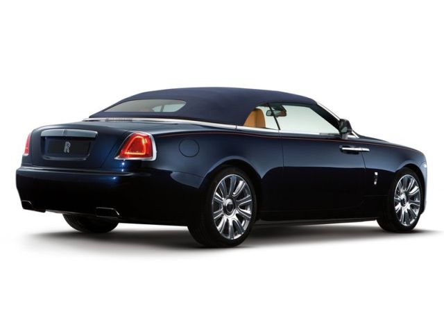 2017_ROLLS-ROYCE_DAWN_pic-4