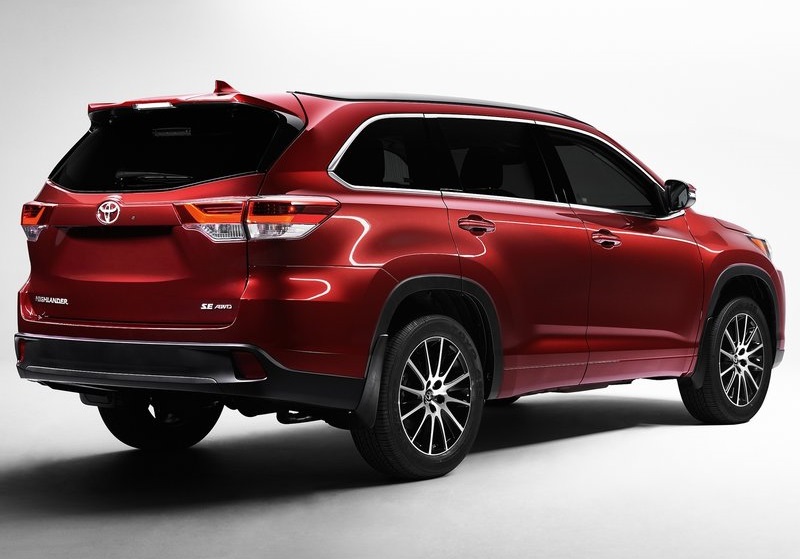 2017_toyota_highlander_pic-2