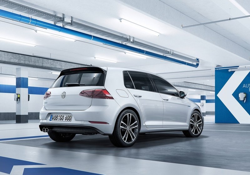 2017_vw_golf_pic-10