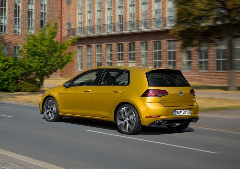 2017_vw_golf_pic-7