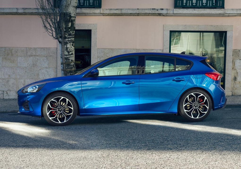 2021 FORD FOCUS ST LINE-oopscars