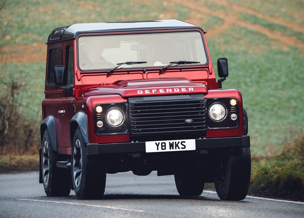 2018 LAND ROVER WORKS V8