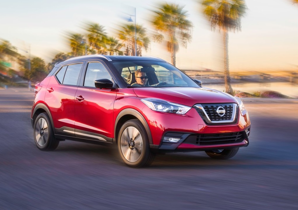 2018 NISSAN KICKS-oopscars