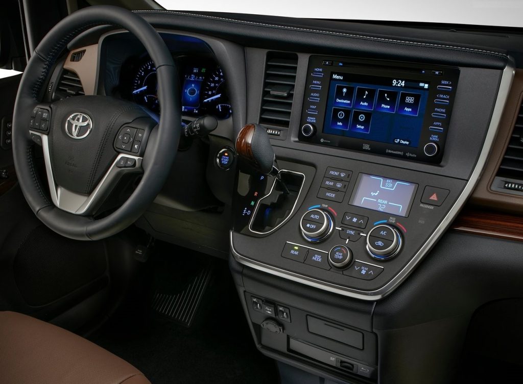 TOYOTA SIENNA
