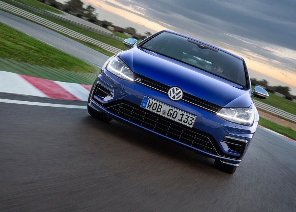 VW GOLF R