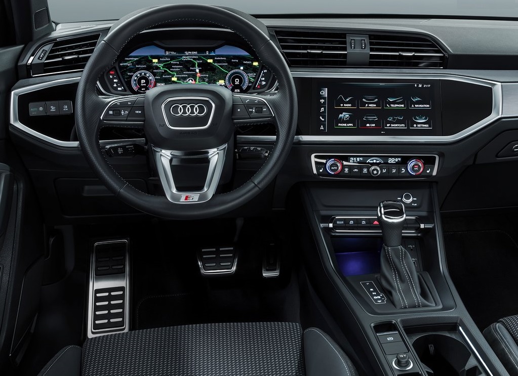 2019 AUDI Q3