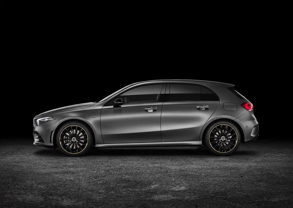 2020 MERCEDES-BENZ A-CLASS-oopscars