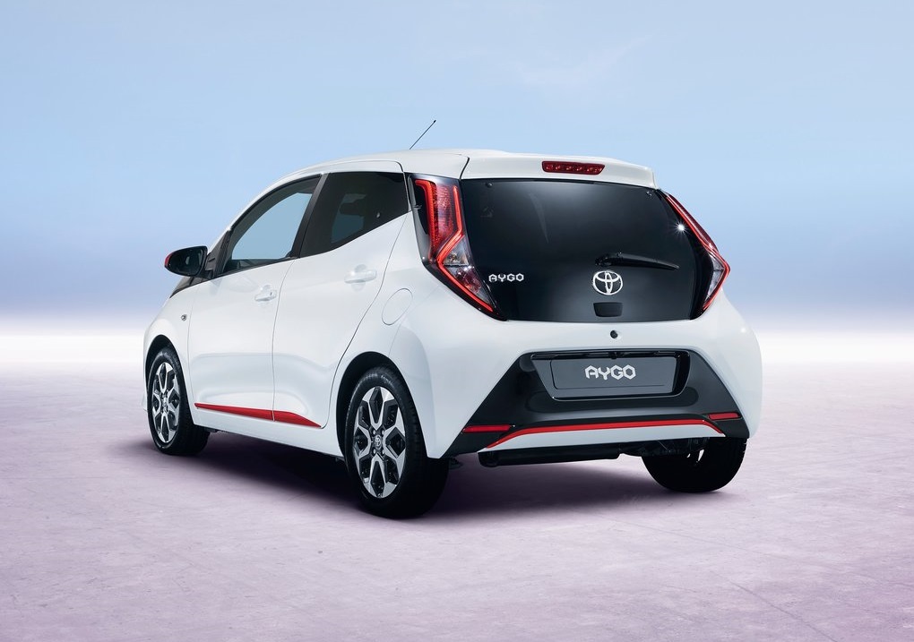 2019 TOYOTA AYGO-oopscars