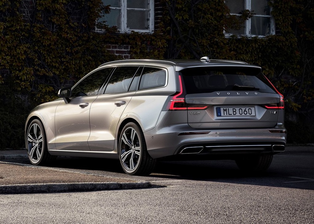 2019 VOLVO V60-oopscars