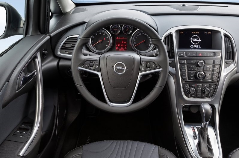 2020 Haziran Opel Astra Sedan