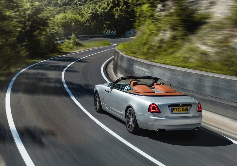 Rolls Royce Dawn Silver Bullet otomobil arşiv görseli