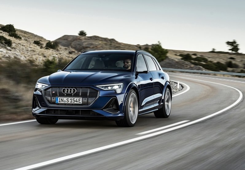 2021 AUDI e-tron S