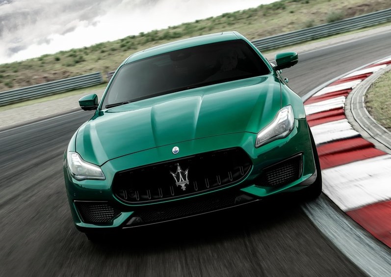 2021 Maserati Quattroporte Trofeo