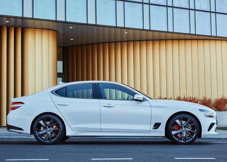 2022 Genesis G70