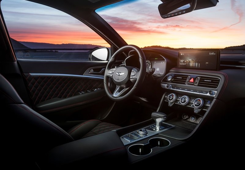 2022 Genesis G70