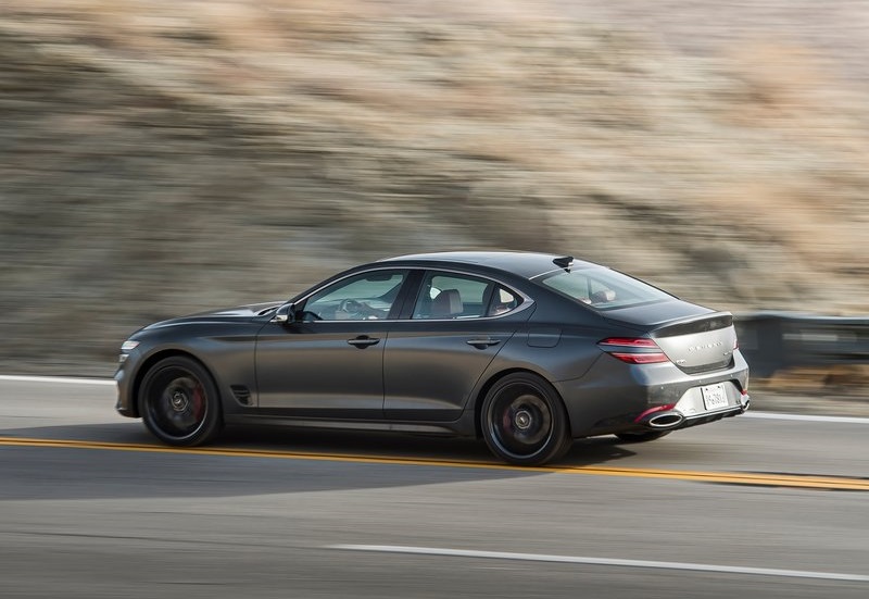 2022 Genesis G70