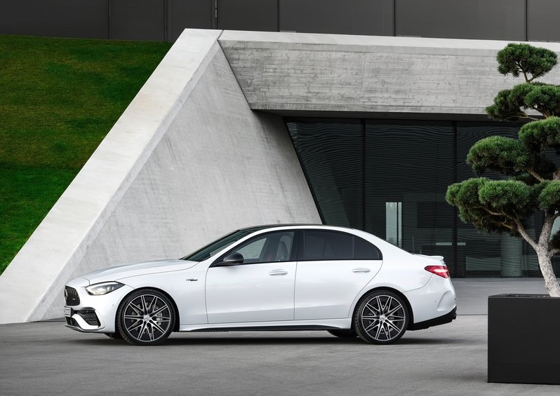 2023 Mercedes-Benz C43 AMG