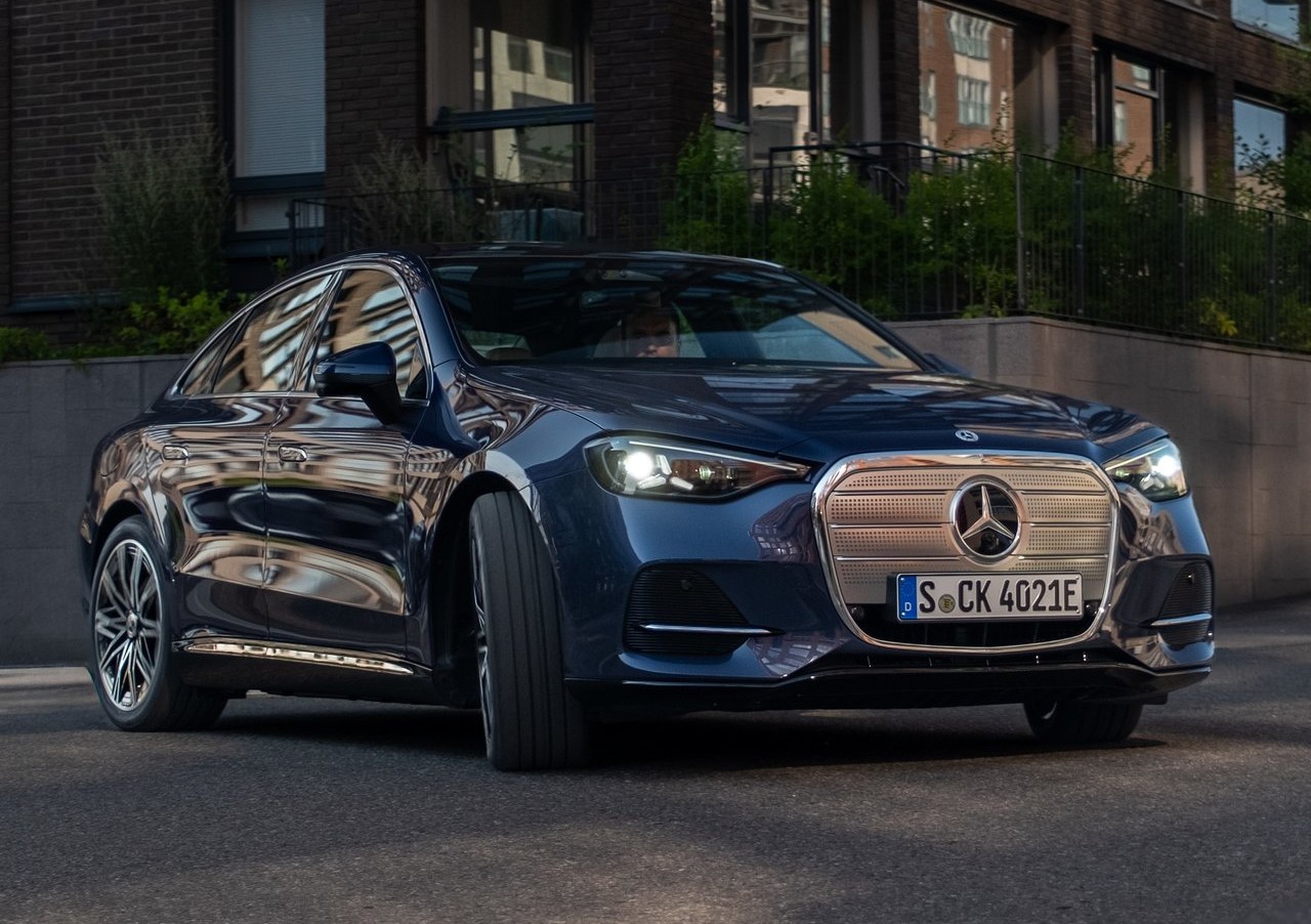 Mercedes-Benz-C-Class-EV-2027