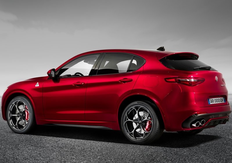 alfa_romeo_stelvio_quadrifoglio_pic-2