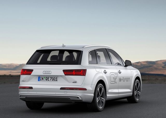 AUDI_Q7_e-tron_3.0_TDI_pic-2