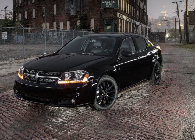 DODGE AVENGER BLACKTOP EDITION 2013